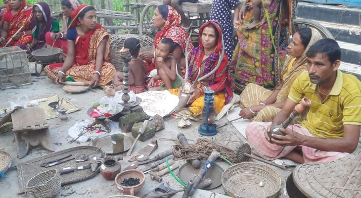 শ্যামনগরে প্রাচীন ঐতিহ্যের বিলুপ্তপ্রায় সামগ্রীর প্রদর্শনী