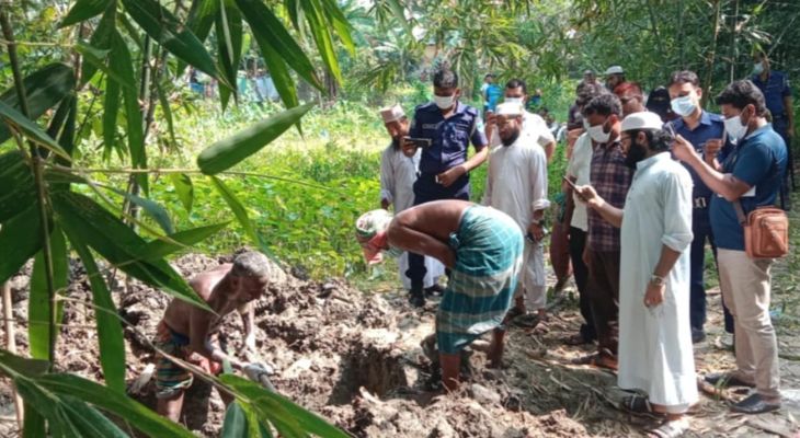 শার্শায় দাফনের দুইমাস পর গৃহবধূর লাশউত্তোলন