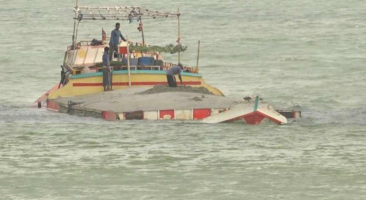 ‘হাত বদলে’ নদীতে চলছে অবৈধ বালু উত্তোলন, দুইজনের কারাদণ্ড