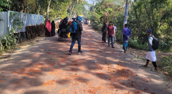 আধিপত্য বিস্তারকে কেন্দ্র করে দুইপক্ষের সংঘর্ষ, আহত-১০