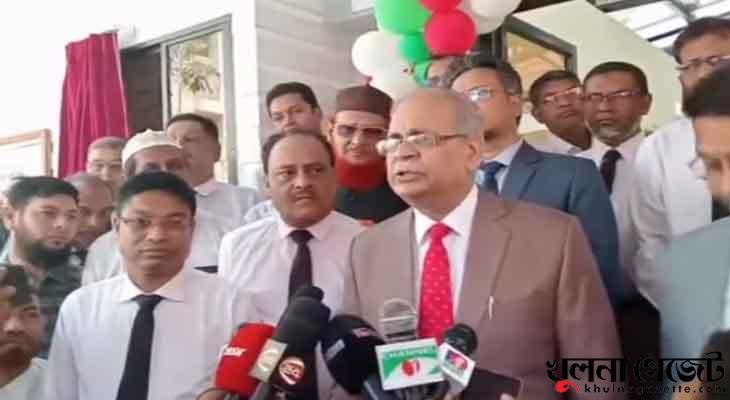 সাতক্ষীরায় ন্যায়কুঞ্জ উদ্বোধন করলেন বিচারপতি মাহমুদুল হক