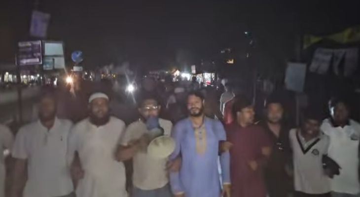 আ. লীগের কার্যক্রম নিষিদ্ধ করায় বাগেরহাটে আনন্দ মিছিল