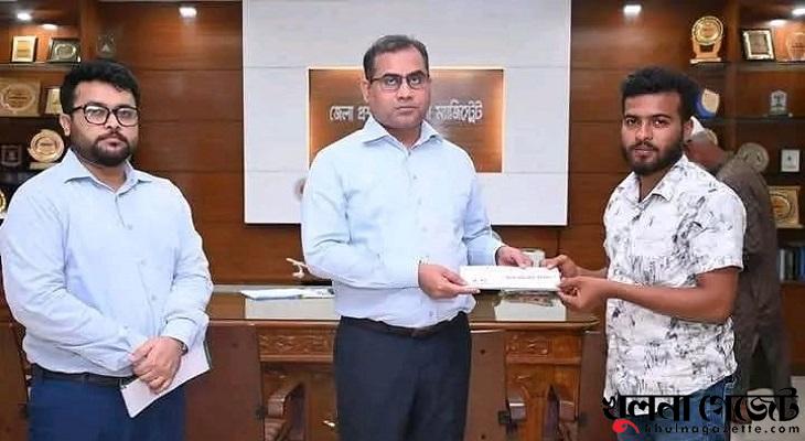 পালাতে গিয়ে আহত খুলনার যুবলীগ নেতা পেলেন জুলাই যোদ্ধা অনুদান !