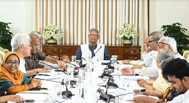 জরুরি বৈঠকে উপদেষ্টা পরিষদ