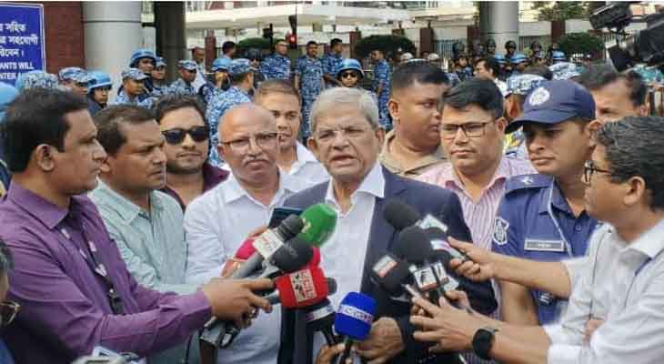 খালেদা জিয়ার ফিরে আসা গণতন্ত্র উত্তরণকে সহজ করবে : ফখরুল