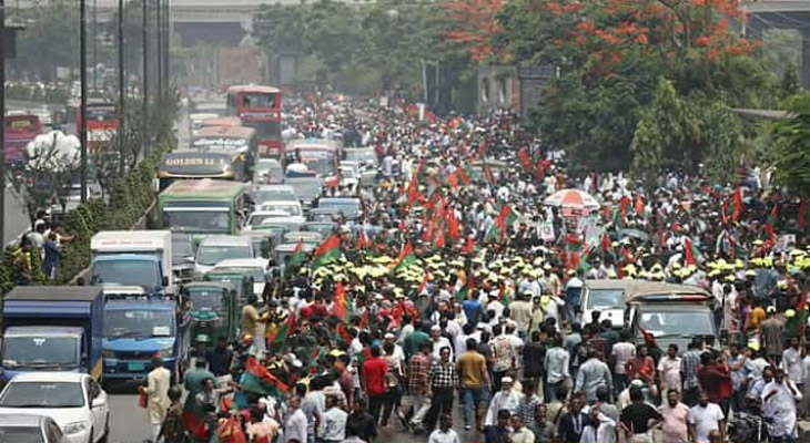 ‌বিমানবন্দর থে‌কে গুলশান, লা‌খো জনতার ঢল