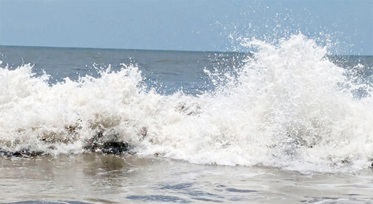 বঙ্গোপসাগরে লঘুচাপ, সমুদ্র বন্দরে ৩ নম্বর সতর্ক সংকেত