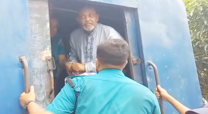 মনার বাড়ি ভাংচুর-লুটপাটে গ্রেপ্তার মিজানসহ ২