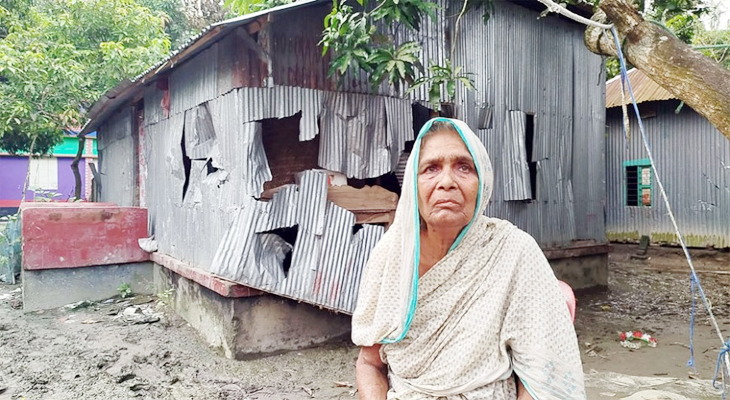 নড়াইলে প্রতিপক্ষের বসতবাড়ি ভাঙচুর-লুটপাট