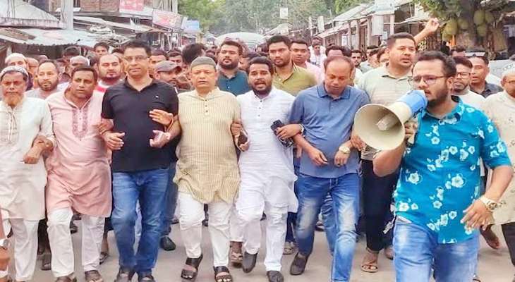 আসামিদের গ্রেপ্তারের দাবিতে বিক্ষোভ সমাবেশ