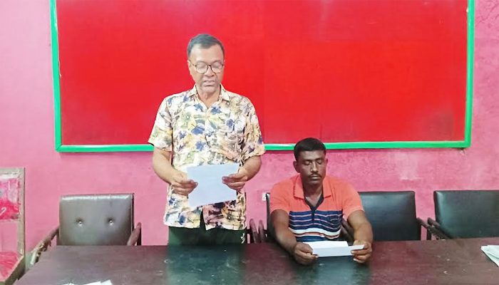কেশবপুরে বিএনপি নেতার বিরুদ্ধে ইউপি মেম্বারের সংবাদ সম্মেলন