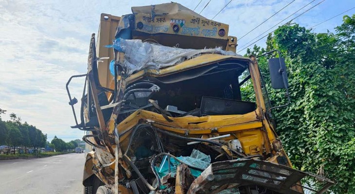 দিনাজপুরে ট্রাক-মাই‌ক্রোবা‌সের মু‌খোমু‌খি সংঘর্ষ, নিহত ৩