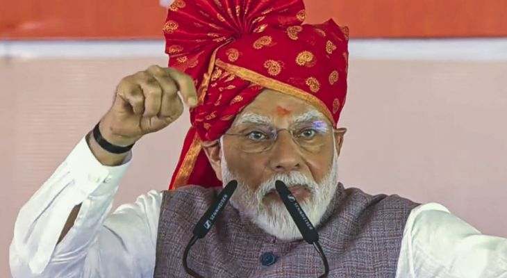 ‘রক্ত নয়, আমার শিরায় সিঁদুর টগবগ করে ফুটছে’