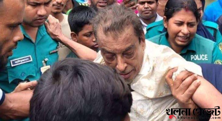খুলনায় আ’লীগ নেতাকে মারপিট করে পুলিশে হস্তান্তর