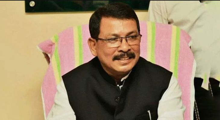 জেলা পরিষদের সাবেক চেয়ারম্যান পিকুলসহ স্ত্রী, দু’ছেলের দেশত্যাগে নিষেধাজ্ঞা