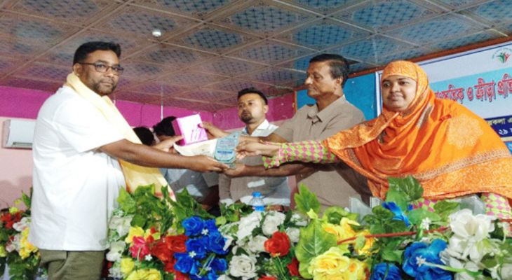 তালায় সাংবাদিক মো. সেলিম হায়দারসহ চারজনকে সম্মাননা
