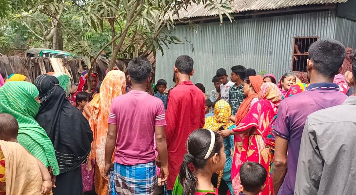 নড়াইলে ডোবায় ভাসছিল দুই ভাইয়ের লাশ