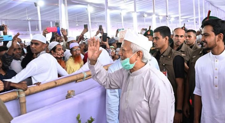 ‘দালালদের কথা শুনবেন না স্যার’