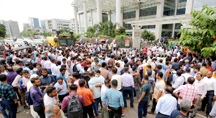 এনবিআরে শাটডাউন : সারা দেশে আমদানি-রপ্তানিসহ বন্ধ শুল্ক–কর কার্যক্রম