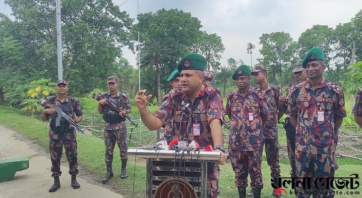 সাতক্ষীরা সীমান্তে চোরাচালান, চামড়া পাচাররোধে কঠোর বিজিবি