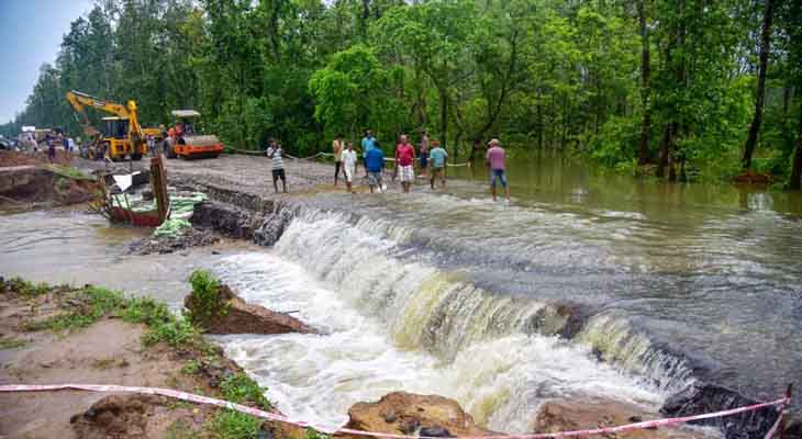 উত্তর-পূর্ব ভারতে বন্যা-ভূমিধসে নিহত অন্তত ৩০