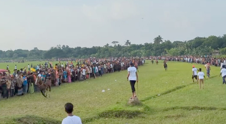 তালায় ঘোড়া দৌড় প্রতিযোগিতা অনুষ্ঠিত