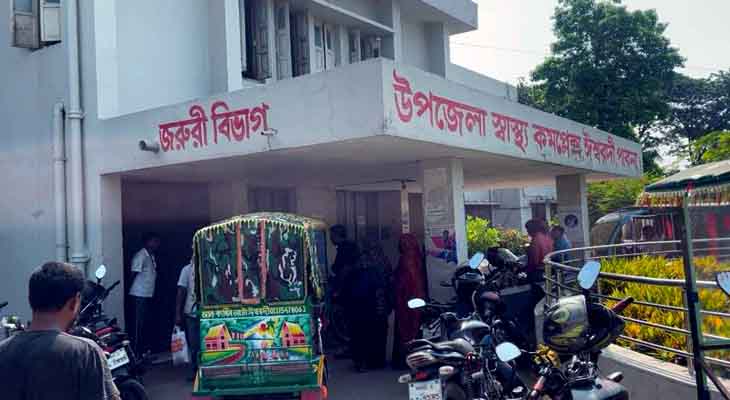 কাভার্ডভ্যান চাপায় মা-মেয়েসহ নিহত ৩