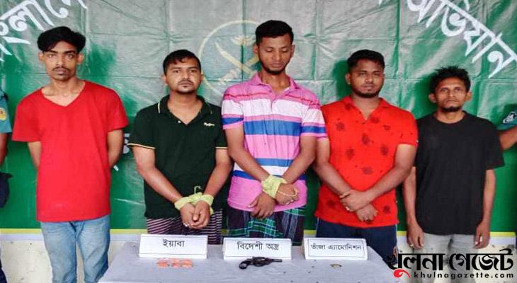 খুলনায় রিভলবার গুলিসহ ছাত্রদল নেতা রাজু গ্ৰেপ্তার