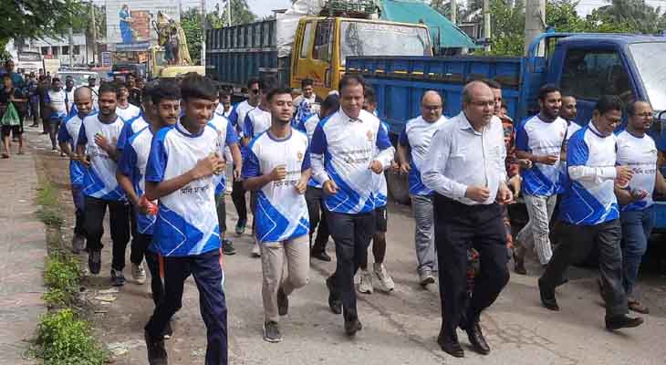 বাগেরহাটে মিনি ম্যারাথনের মধ্য দিয়ে গনঅভ্যুথ্যানের শহীদদের স্মরণ