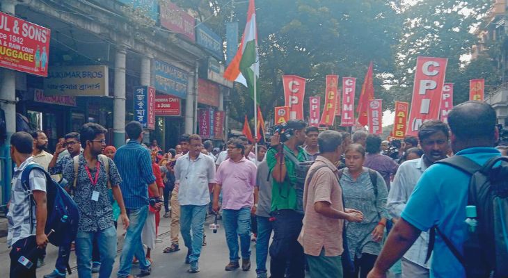 বাঙালি নির্যাতনের বিরুদ্ধে কলকাতায় বাম দলগুলির মহামিছিল যেন জনসমুদ্র