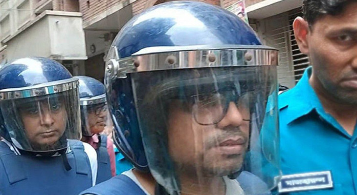 কাঠগড়ায় অঝোরে কাঁদলেন পলক
