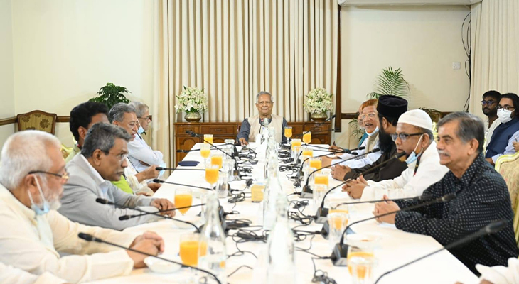 প্রধান উপদেষ্টার সঙ্গে বৈঠকে চারটি রাজনৈতিক দলের নেতারা