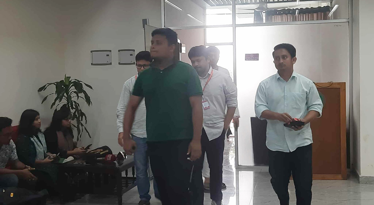সিইসির সঙ্গে এনসিপি’র প্রতিনিধি দলের বৈঠক