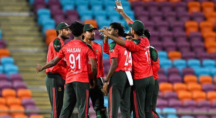 পাকিস্তানের রান পাহাড়ে চাপা পড়েছে বাংলাদেশ