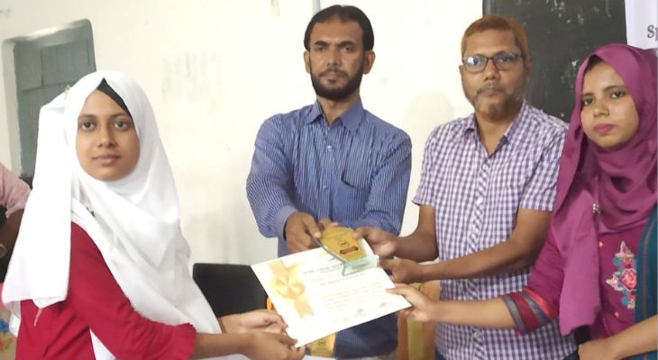 ফকিরহাটে আন্তঃস্কুল বিতর্ক প্রতিযোগিতায় শিরিন হক বালিকা বিদ্যালয় চ্যাম্পিয়ন