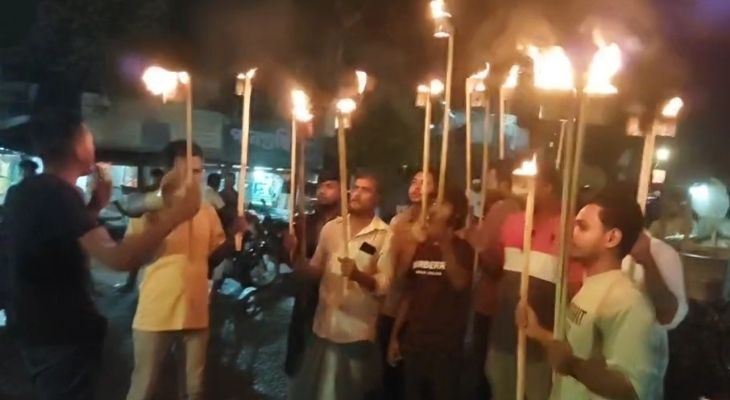 মোরেলগঞ্জে গণঅধিকার পরিষদের মশাল মিছিল