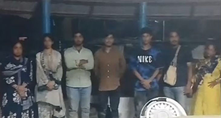 সাতক্ষীরা সীমান্তে ১৬ বাংলাদেশিকে হস্তান্তর করেছে বিএসএফ