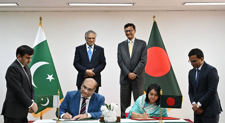 বৈঠক শেষে বাংলাদেশ-পাকিস্তানের এক চুক্তি ও চার সমঝোতা স্মারক সই