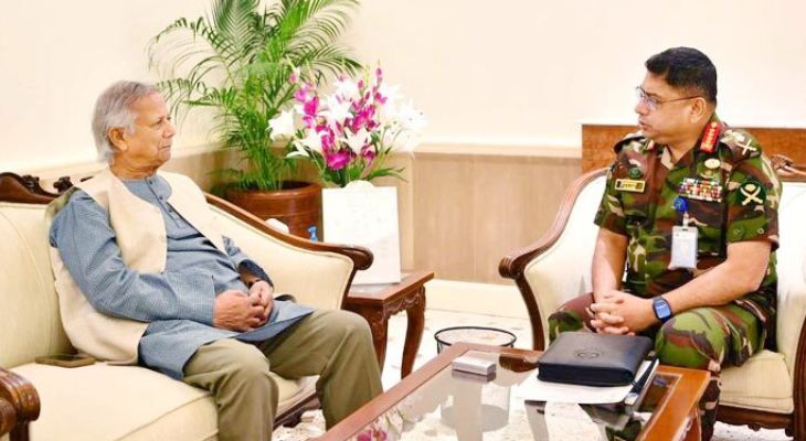 অন্তর্বর্তী সরকারকে পূর্ণ সহযোগিতার আশ্বাস সেনাপ্রধানের