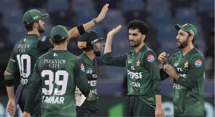 ওমানের বিপক্ষে দাপুটে জয় দিয়ে এশিয়া কাপ শুরু পাকিস্তানের