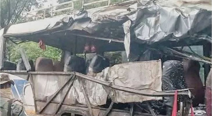 বিয়ের বাস নদীতে পড়ে প্রাণ গেল ১৯ জনের