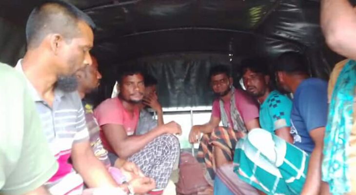 সুন্দরবনের নিষিদ্ধ এলাকা থেকে ৮ জেলে আটক