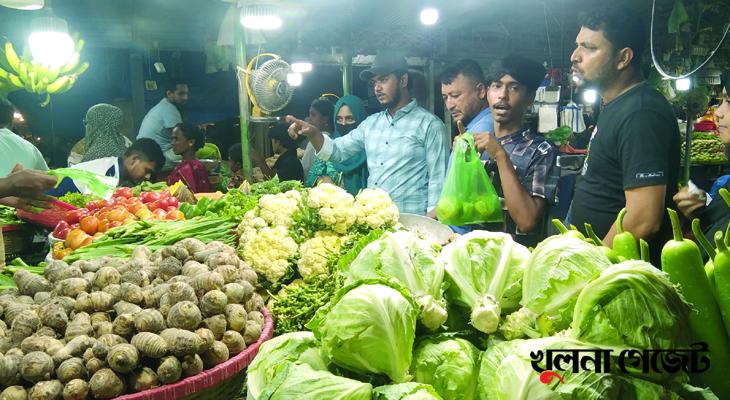 দাম নিম্নমুখী হলেও সবজির বাজারে অস্বস্তি