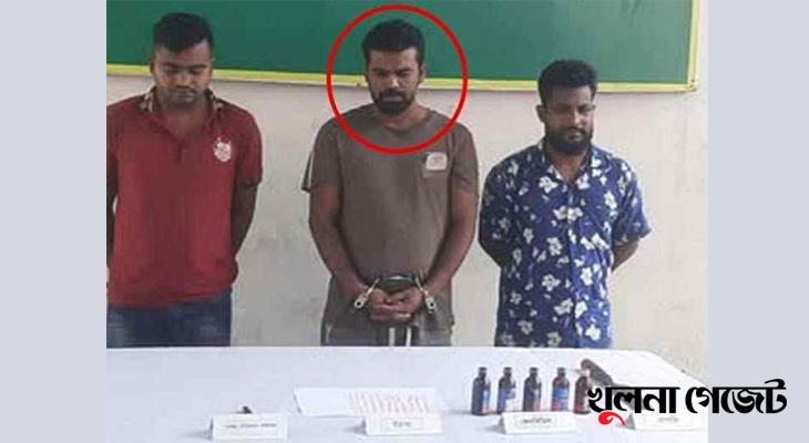 সাতক্ষীরায় দুই সহযোগিসহ সন্ত্রাসী কোপা মাসুদ গ্রেপ্তার