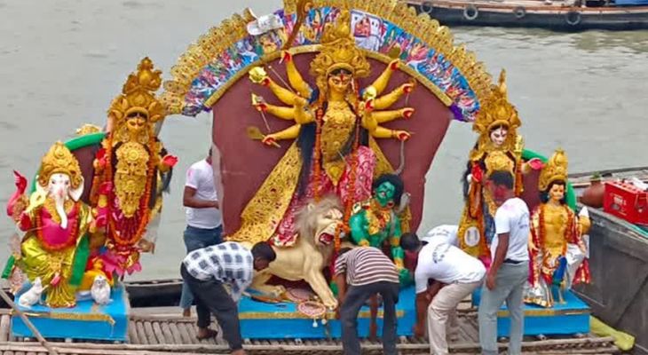 ভারতে দুর্গা বিসর্জন দিতে গিয়ে ১৩ জনের মৃত্যু