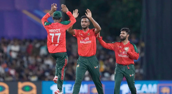 শরিফুল-সাইফউদ্দিনকে নিয়ে ফিল্ডিংয়ে বাংলাদেশ