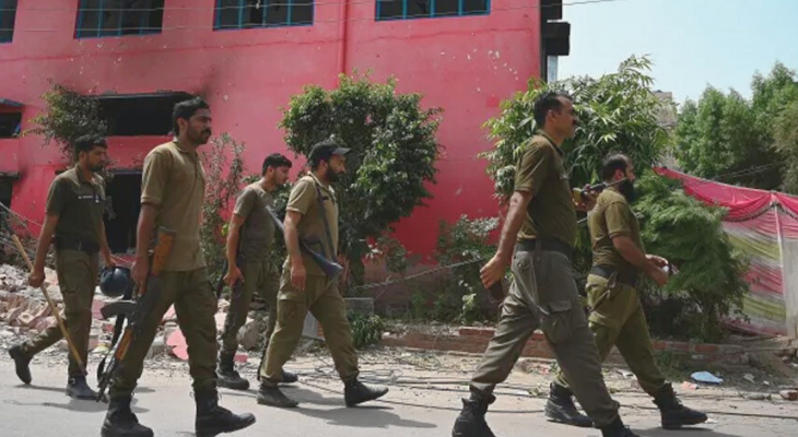 পাকিস্তানে গ্লুয়ের ফ্যাক্টরিতে বিস্ফোরণে ১৬ জন নিহত