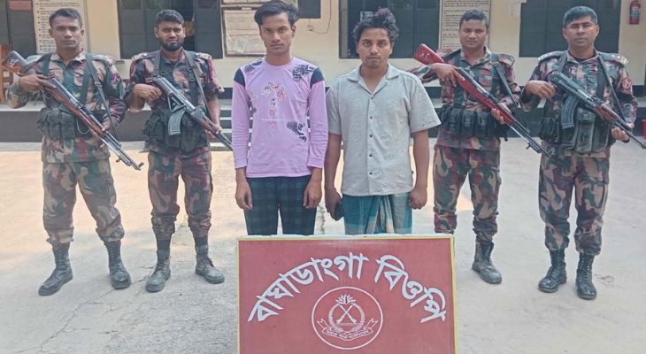 মহেশপুর সীমান্তে নারী শিশুসহ আটক ১৩