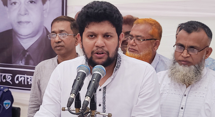 আগামী সপ্তাহে হাসিনার বিচারের রায় : মাহফুজ আলম