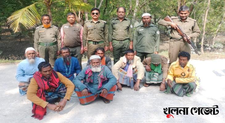 সুন্দরবনের অভয়ারণ্যে ঢুকে মাছ শিকারের অভিযোগে ৮ জেলে আটক